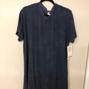 Lululemon dress NWT size 12 t shirt dress